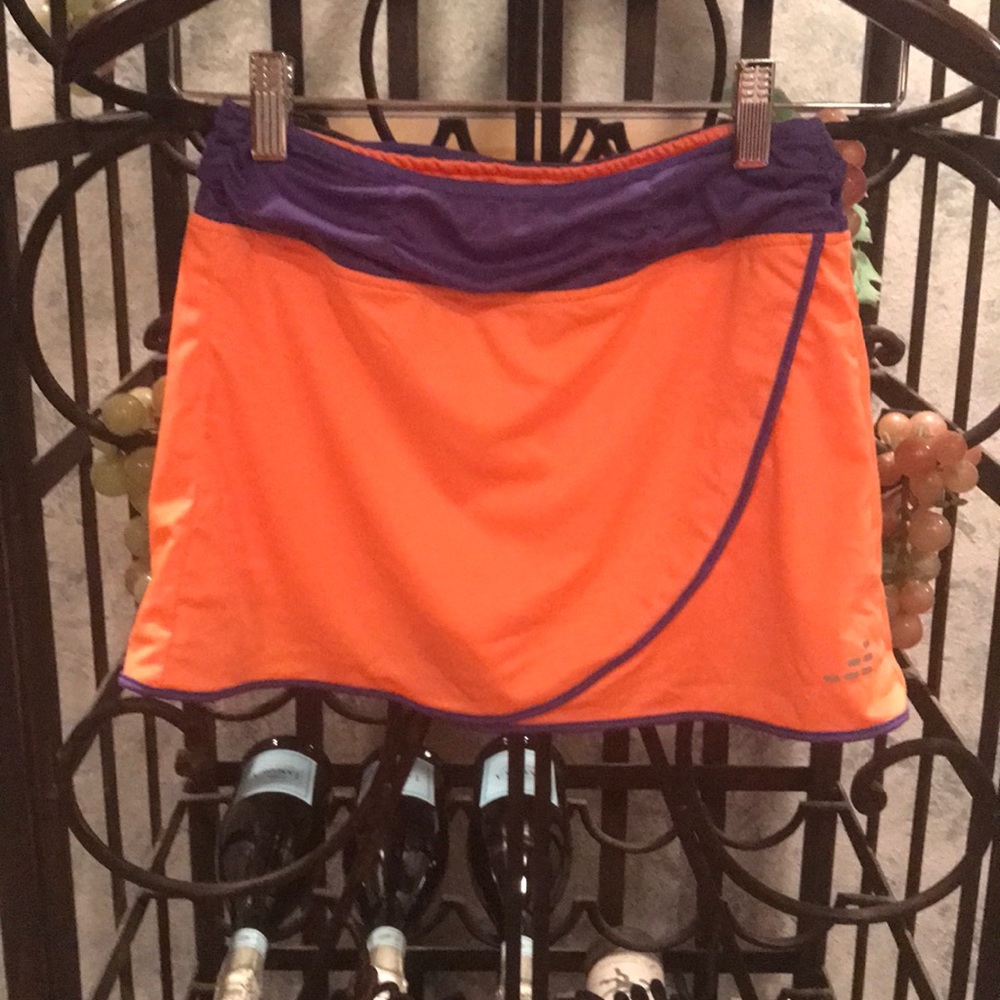BCG GIRLS TENNIS SKIRT. Size 12/14.